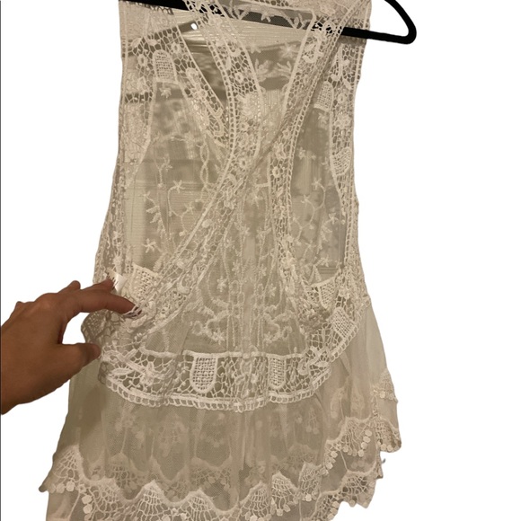 Double zero lace vest. Size medium - Picture 2 of 4